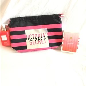 Victoria’s Secret Three Piece Bombshell Summer Gift Set NWT